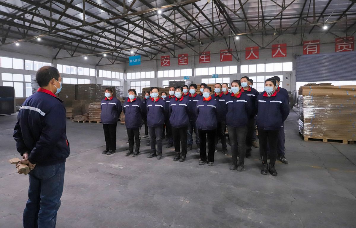 荣丽包装车间团队